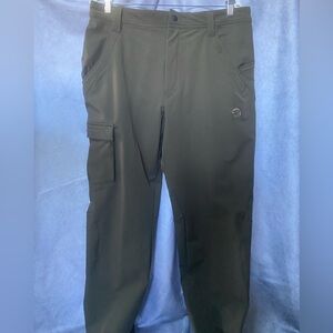 Mountain Hardwear Men's Cargo Pants - Olive